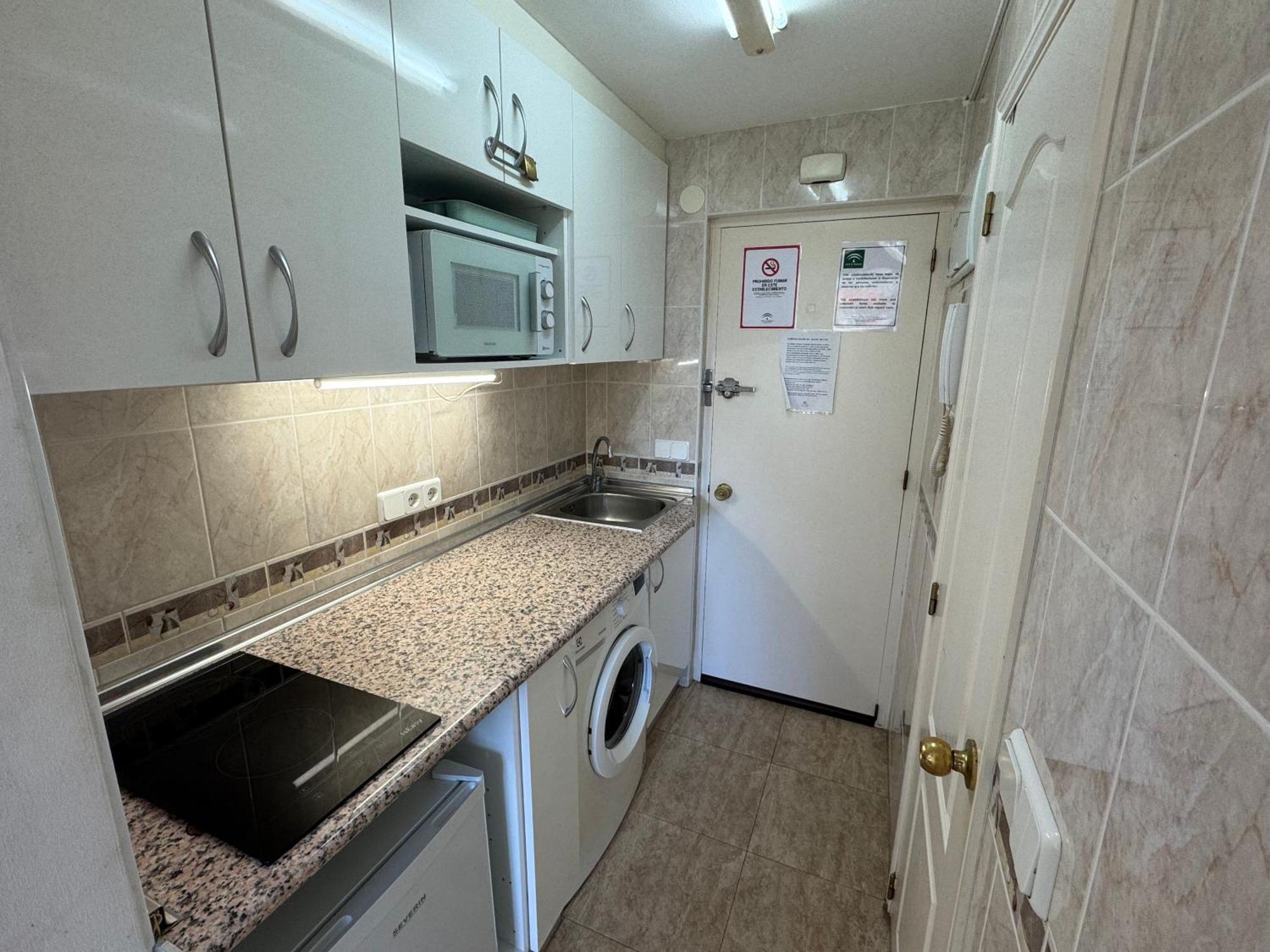 Cozy Studio Near The Beach Sitio de Calahonda Exterior photo